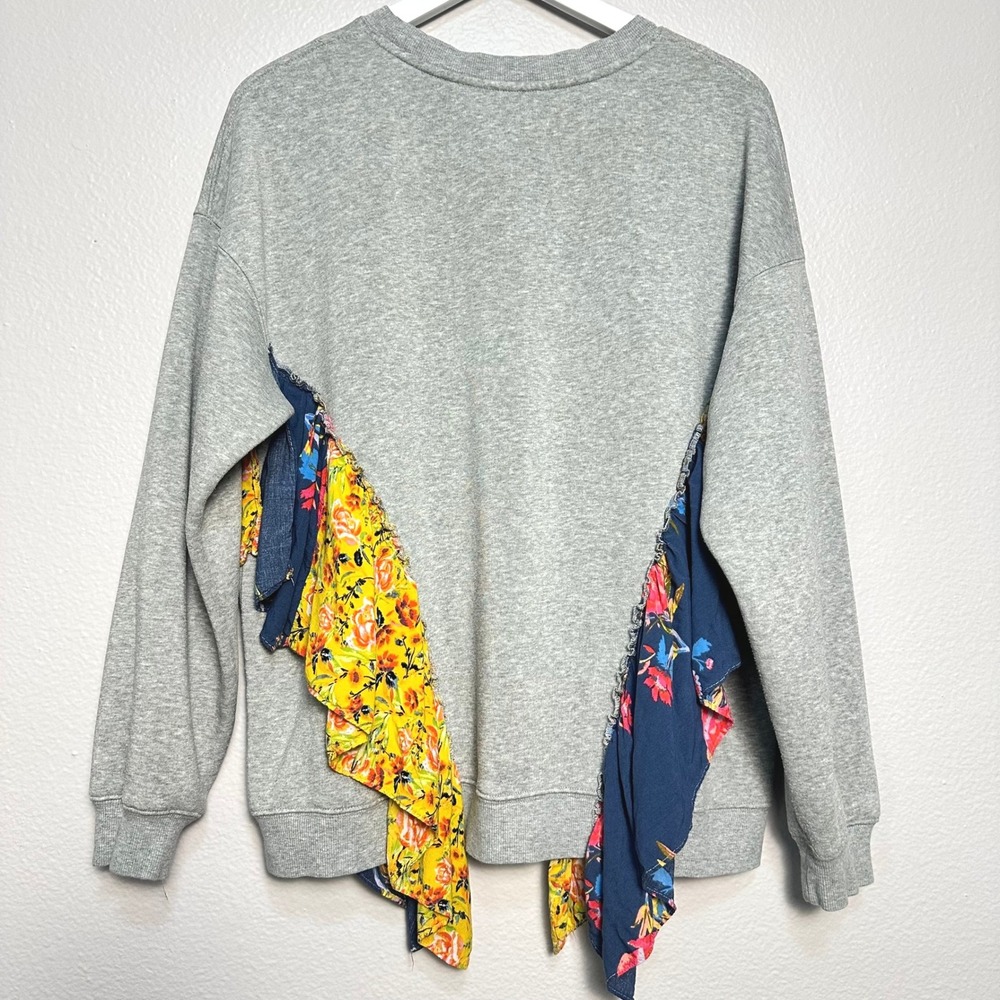Free People She's Just Cute Mixed Floral Ruffle Sweatshirt Gray Pullover M - Picture 7 of 11
